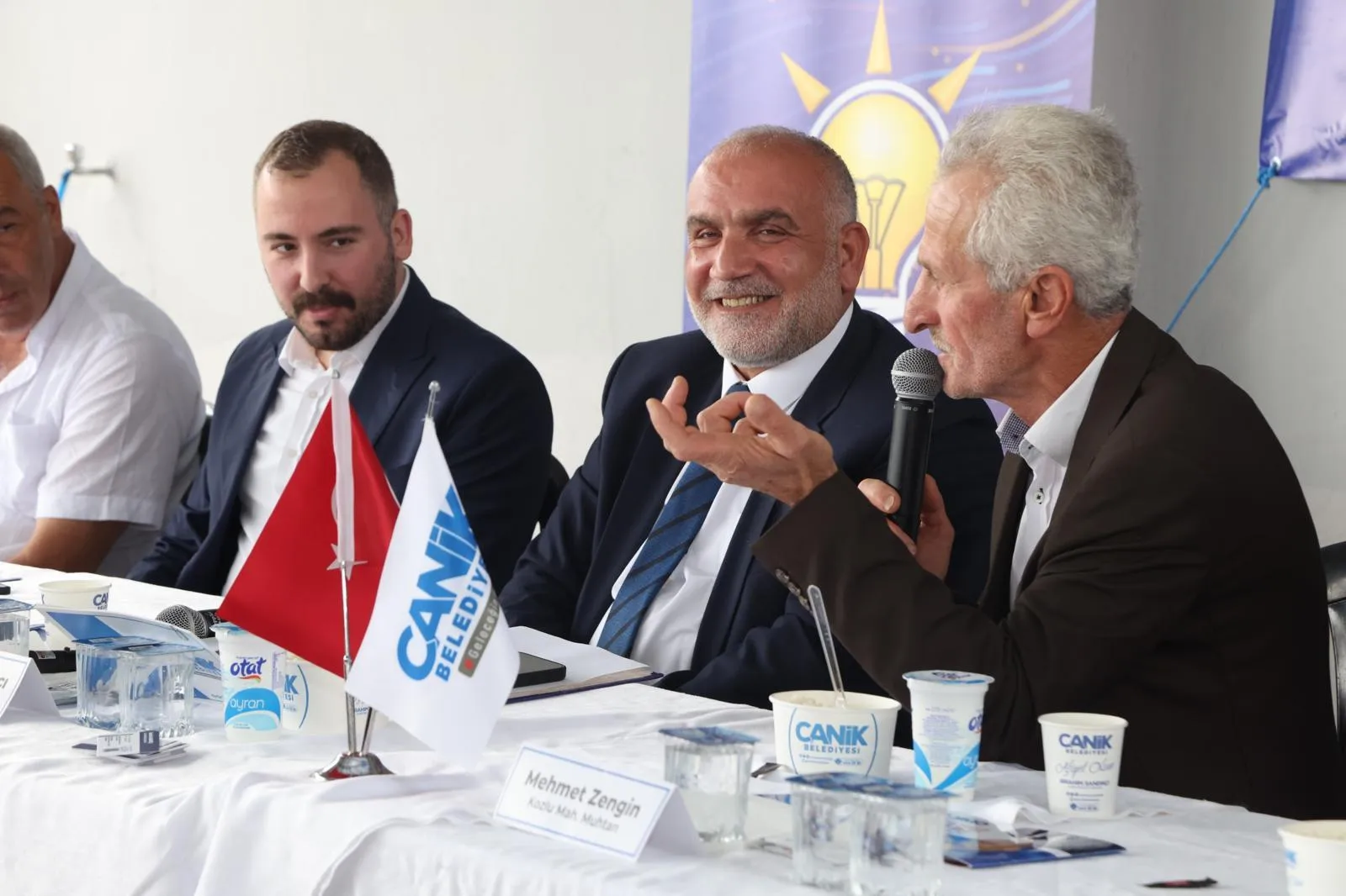 Canik Kozlu'da Vatandaş Sordu, Başkan Sandıkçı Cevapladı Canik Kozlu'da Vatandaş Sordu, Başkan Sandıkçı Cevapladı