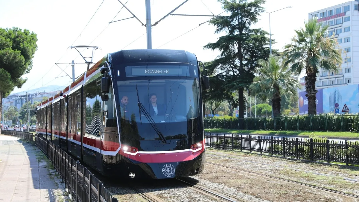 Samsun'un Yeni Tramvaylarına Vatandaşlardan Tam Not Samsun'un Yeni Tramvaylarına Vatandaşlardan Tam Not