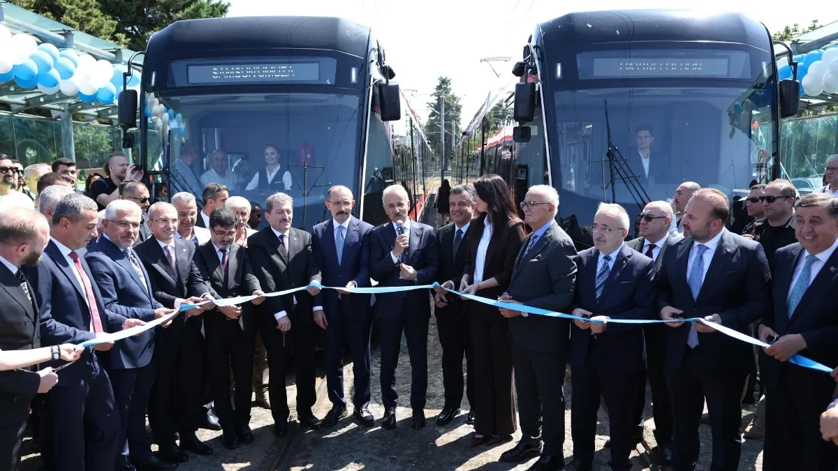 Samsun'un Yeni Tramvaylarına Vatandaşlardan Tam Not Samsun'un Yeni Tramvaylarına Vatandaşlardan Tam Not