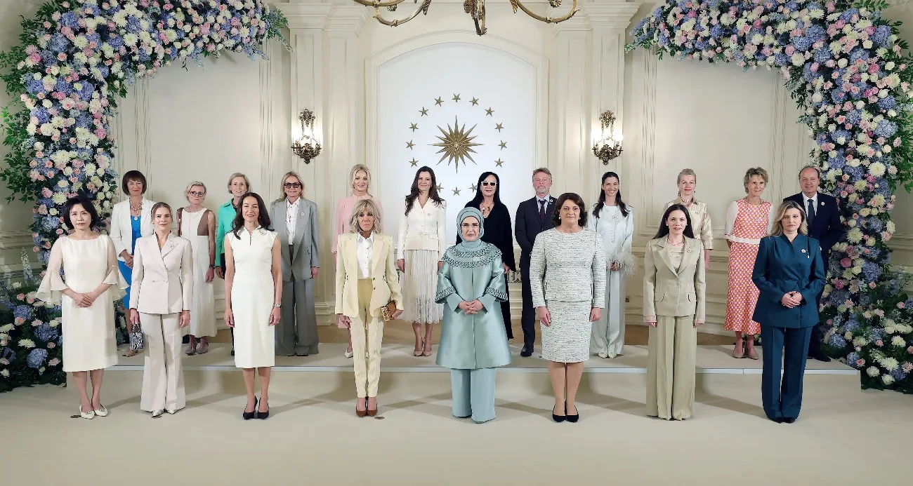Emine Erdoğan NATO Marjında Lider Eşleriyle Bir araya geldi