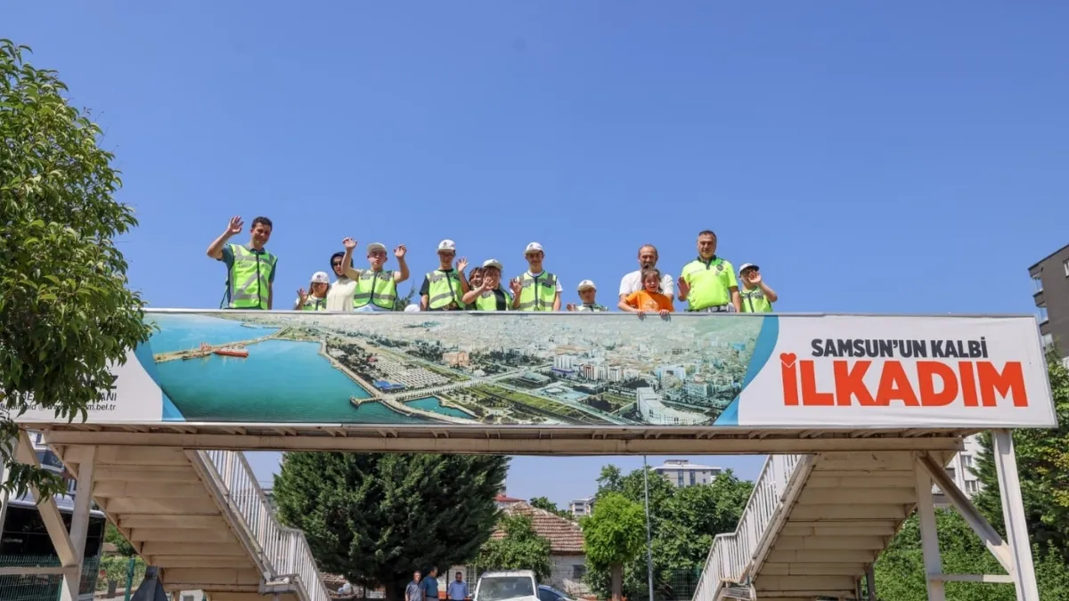 Down Sendromlu &Ccedil;ocuklara Uygulamalı Trafik Eğitimi